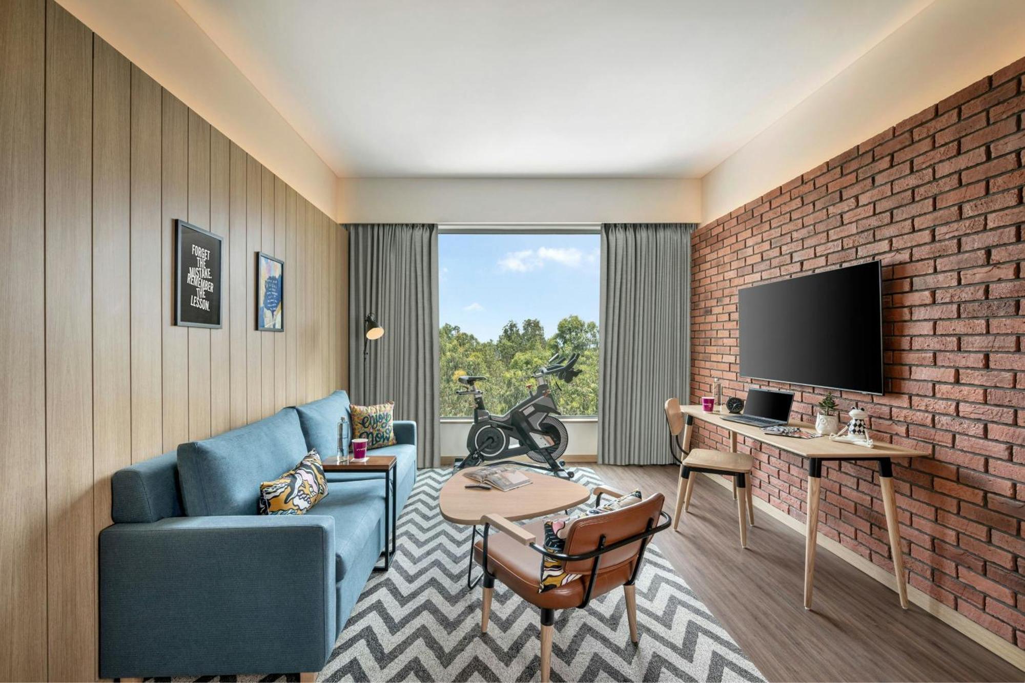 Hotel Moxy Bengaluru Airport Prestige Tech Cloud Devanahalli Esterno foto