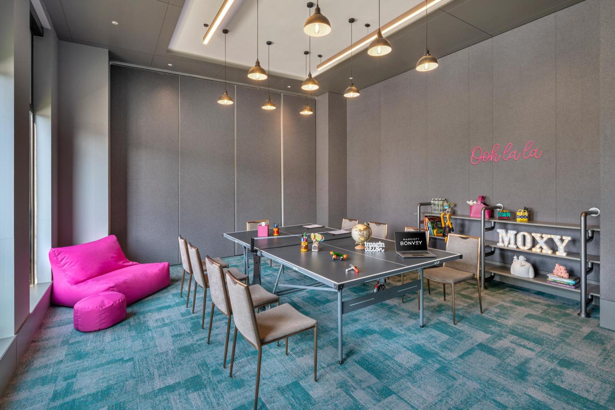 Hotel Moxy Bengaluru Airport Prestige Tech Cloud Devanahalli Esterno foto
