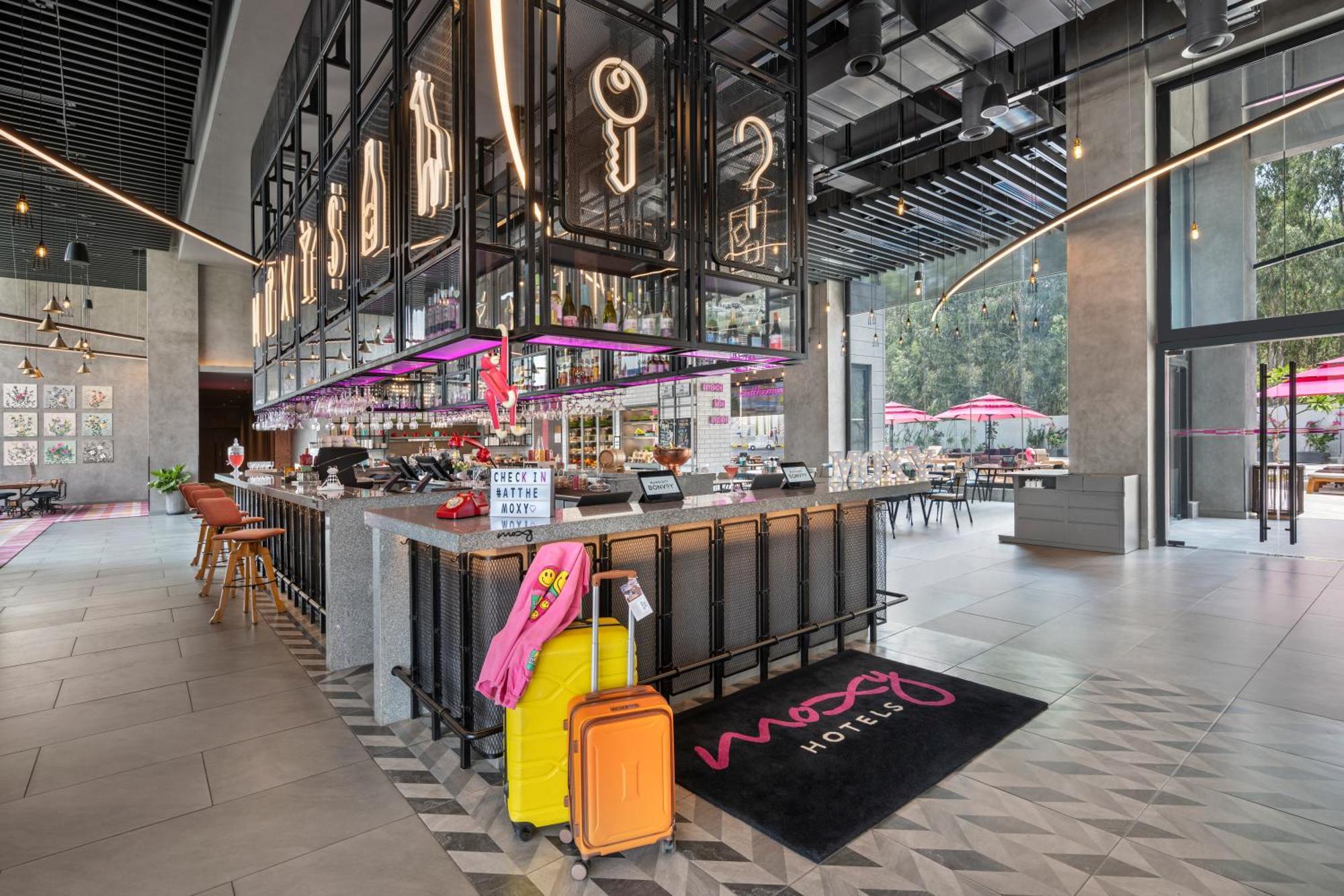 Hotel Moxy Bengaluru Airport Prestige Tech Cloud Devanahalli Esterno foto