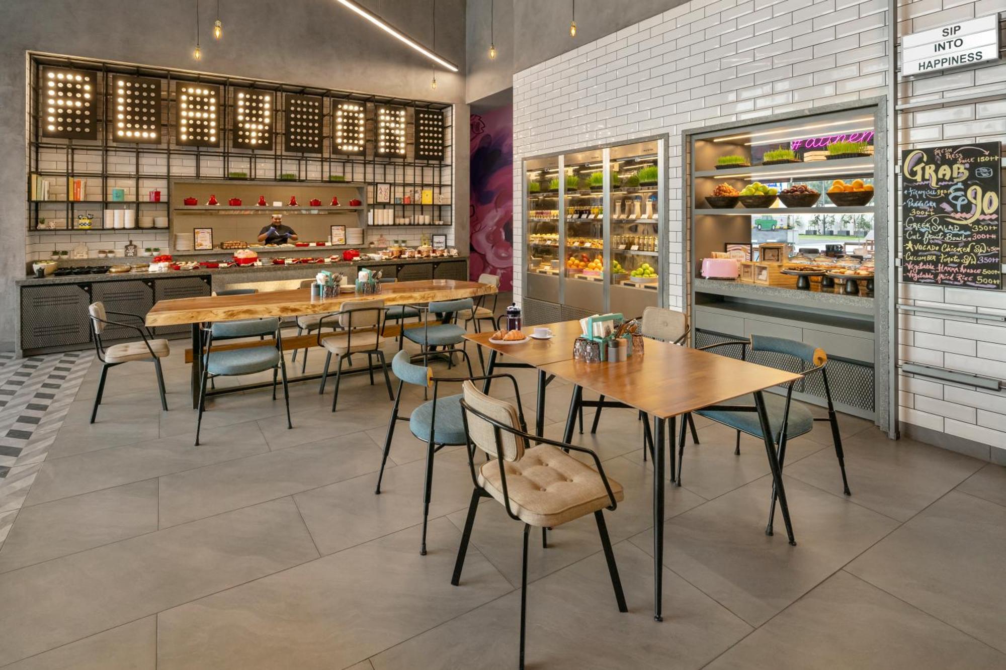 Hotel Moxy Bengaluru Airport Prestige Tech Cloud Devanahalli Esterno foto